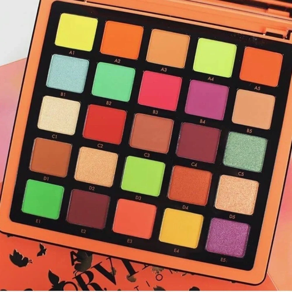🌿 Anastasia Beverly Hills Norvina® Pro Pigment Palette Vol. 3